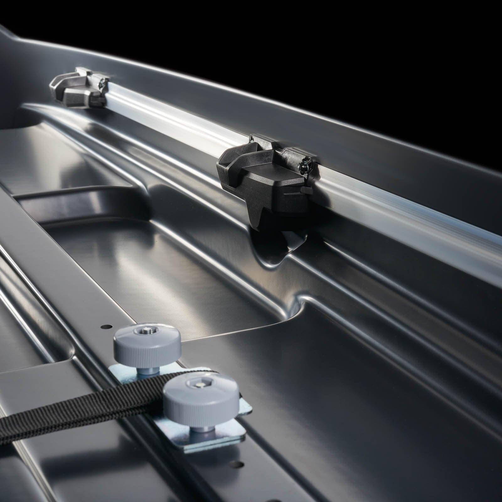 CRUZ Paddock 470N -glossy black - #13