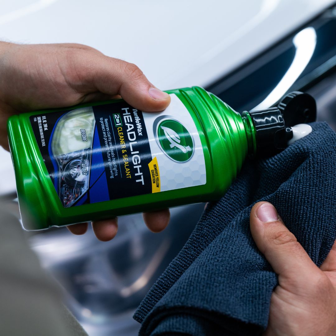 Restaurador de Faróis Liquido 2 em 1 300 ml Turtle Wax